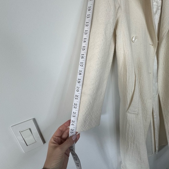 Zara Double-Breasted Cream Coat - Picture 5 of 16